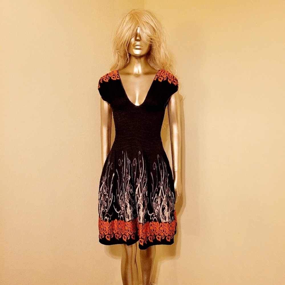 NWOT Black Max Edition Printed Shirred Stretch Dress Sz Small - Picture 13 of 13
